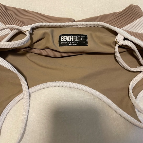 Beach Riot Tan and White Bra & High-Waisted Leggings SET - Picture 6 of 8